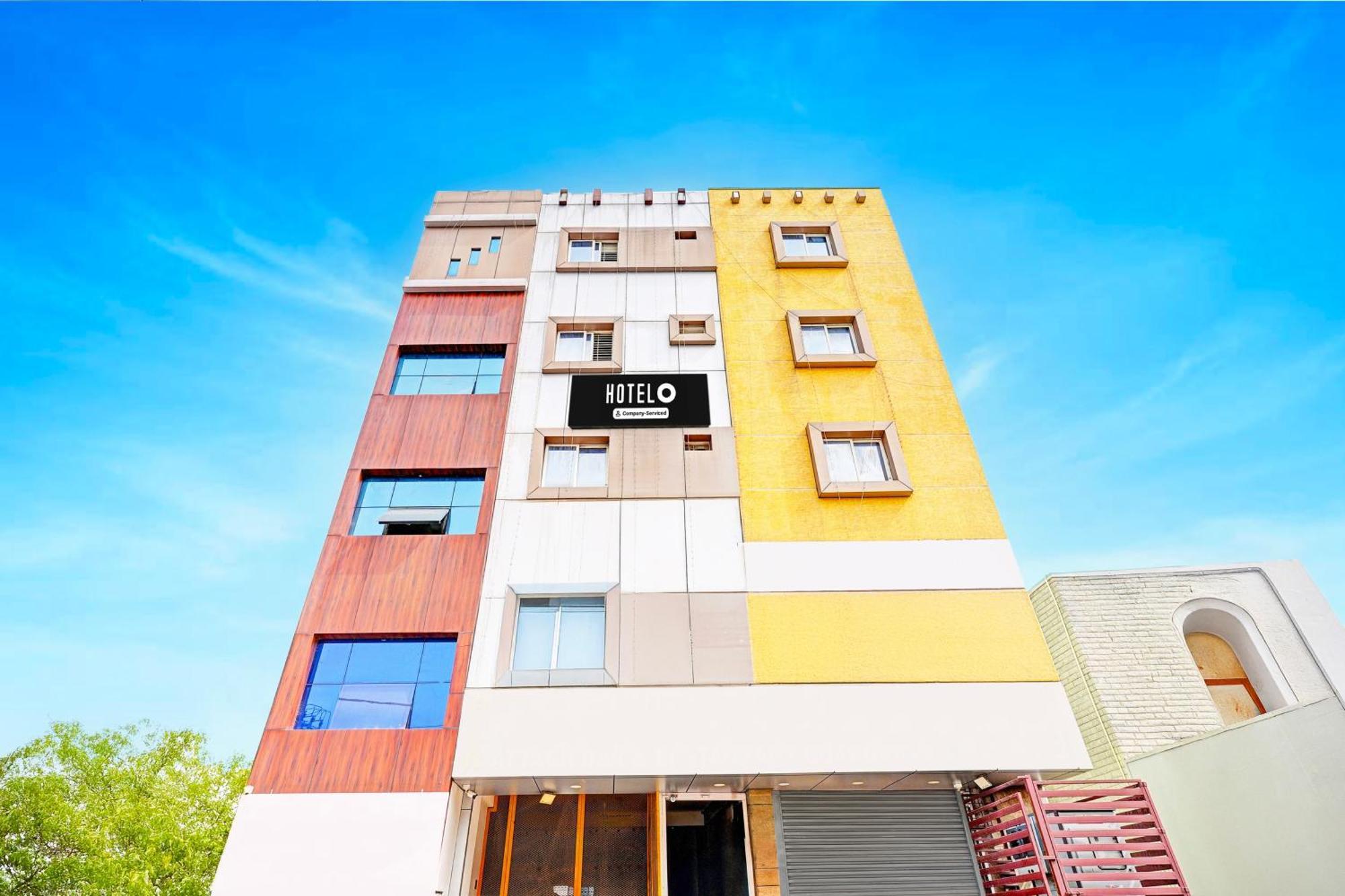 Jālahalli Super Hotel O Srigandhakavalu Formerly Chamundeshwari Lodging מראה חיצוני תמונה