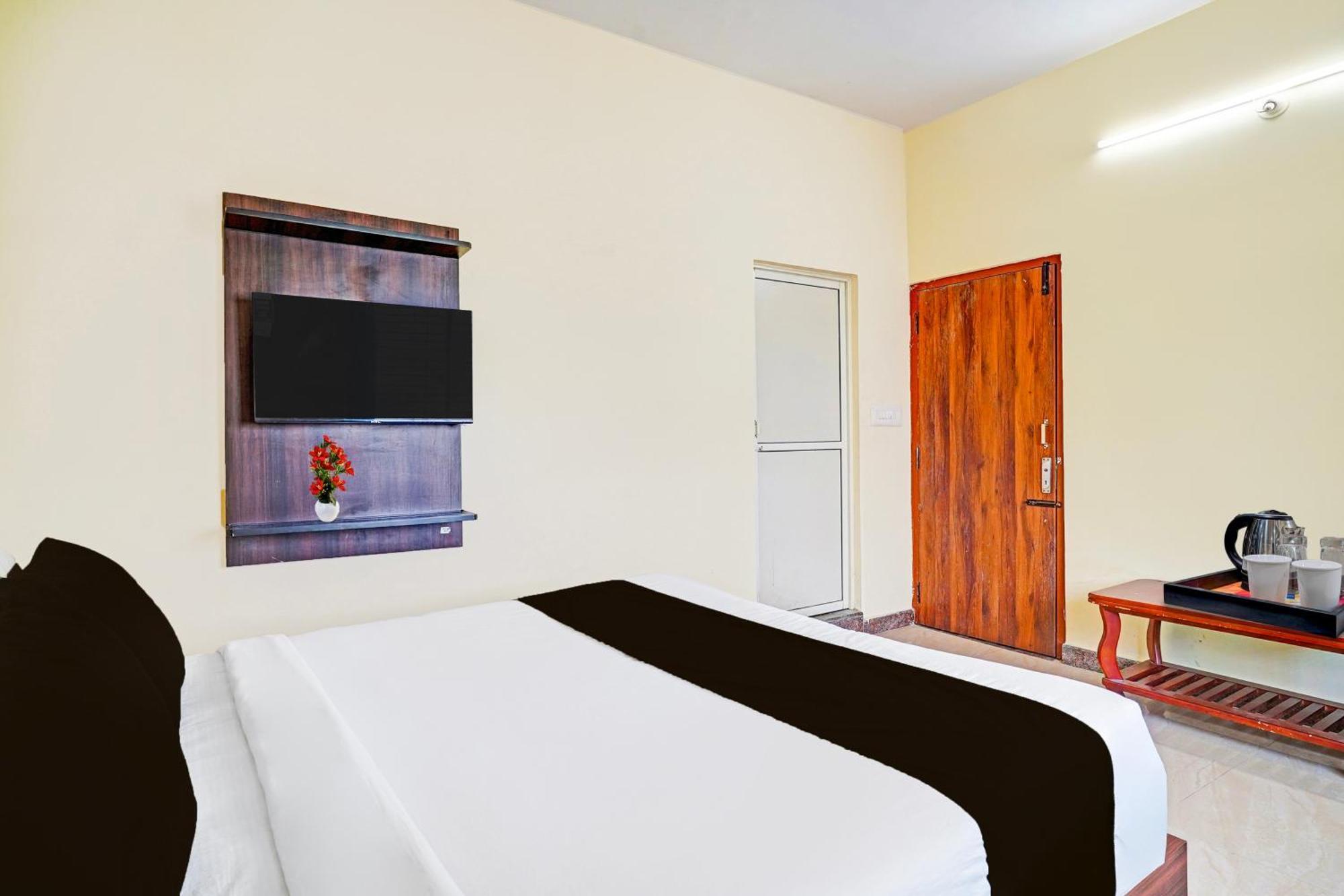 Jālahalli Super Hotel O Srigandhakavalu Formerly Chamundeshwari Lodging מראה חיצוני תמונה
